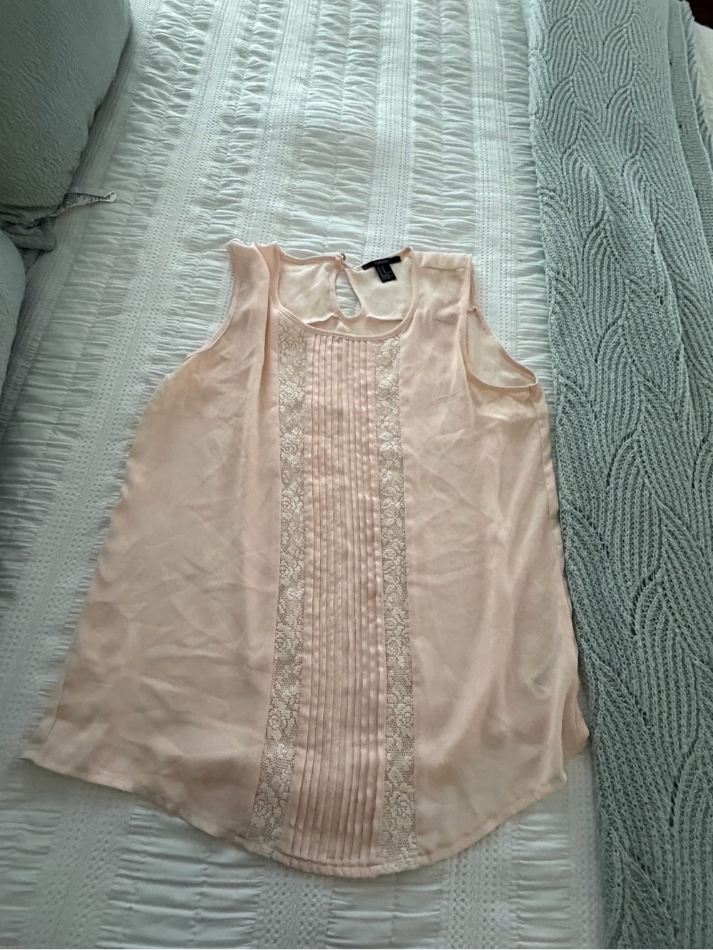 Forever 21 Pale Pink Lace-Trim Sleeveless Camisole